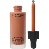 MAC Base Studio Waterweight Nw50 30 ml