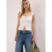 Trendyol Blusa ecru
