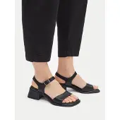 Vagabond SHOEMAKERS Sandália 'INES' preto