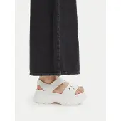 Crocs Sandálias com tiras 'Soho' creme