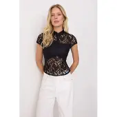 Trendyol Blusa 'TWOSS26BZ01023' preto