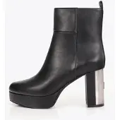 Lola Casademunt Botim preto