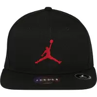Jordan Chapéu vermelho / preto / branco