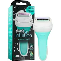 Wilkinson Sword Intuition Sensitive Care Set — Rasoio