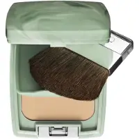Clinique Pó Compacto Almost Powder Makeup Spf15
