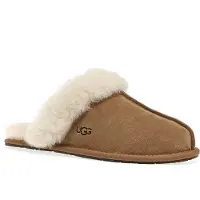Ugg para mulher. 1106872 Sapatilhas Scuffette II em pele castanha (38), Couro, Marrom, Plano, Homewear