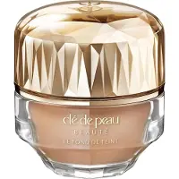 Clé de Peau Beauté Cle De Peau The Foundation B10