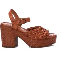 Carmela para mulher. 16163701-CAMEL Sandálias de couro 161637 castanho (36), Marrom, 8 a 10cm, Fivela, Casual