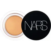 Nars SOFT MATTE Corretivo matificante completo para cobertura completa da cor SUCRE D ORGE 6 g