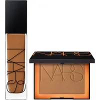 Nars Base de longa duração Natural Radiant (realce) cor MANAUS 30 ml