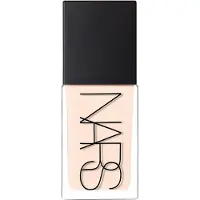 Nars Base iluminadora Light Reflecting para um look natural, cor YULONG 30 ml