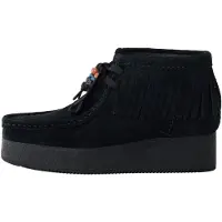 Clarks para mulher. 26182854 Wallabee Botas de camurça com franjas em cunha Preto (39), 3 a 5cm, Cordão, Casual