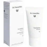 Dr. Hauschka Foundation 02-almond