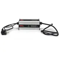 Rhino Carregador De Bateria 15ah 12v