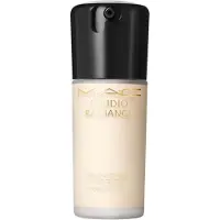 MAC Studio Radiance Serum-Powered Hidratante Base Cor NW5 30ml