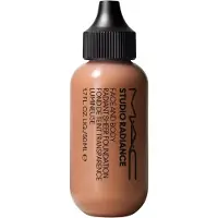 MAC Studio Radiance Face and Body — fondotinta radioso waterproof 50 ml - Shade: W4