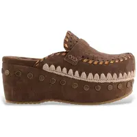 Mou para mulher. MU.SW611004A Tamancos de couro com pesponto castanho (38), Marrom, 3 a 5cm, Camurça, Nenhum, Casual