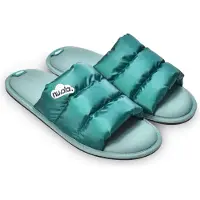 Nuvola Nuvola. Pantufa 'Zueco Spring' esmeralda