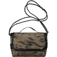 Carhartt WIP - Bolsas - Travon Shoulder Bag Duck Feather Print Cypress Black para Unissexo - Nylon - Castanho