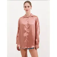 Big Dart Camisa camelo