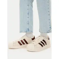 Adidas Sapatilhas baixas 'Superstar II' castanho / branco lã