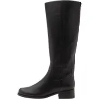Peter kaiser Bota preto