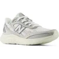 New Balance Sapatilha de corrida 'Arishi' prata / branco
