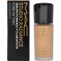MAC Studio Radiance Serum Powered Foundation — fondotinta idratante 30 ml - Tonalità: NC17