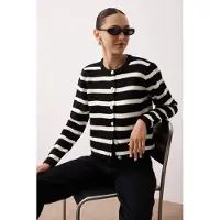 Trendyol Casaco de malha preto / branco